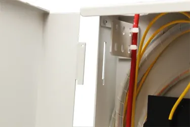 Настінний оптичний розподільчий бокс OPTOKON MPIC — шафа для FTTH та телеком мереж