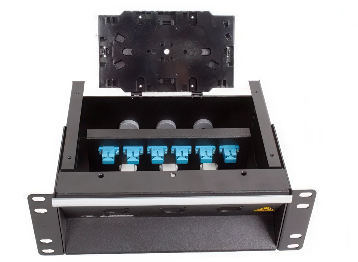 Сплайс-панелі OPTOKON WST.HT та WST.ST — комплект splice tray для оптоволокна та SMPTE